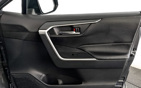 Toyota RAV4, 2022 год, 3 850 000 рублей, 25 фотография