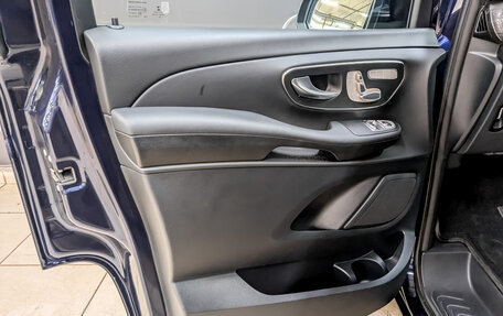 Mercedes-Benz V-Класс, 2021 год, 8 745 000 рублей, 19 фотография