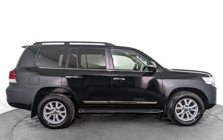 Toyota Land Cruiser 200, 2018 год, 7 350 000 рублей, 4 фотография