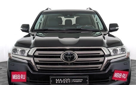 Toyota Land Cruiser 200, 2018 год, 7 350 000 рублей, 2 фотография