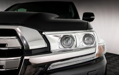Toyota Land Cruiser 200, 2018 год, 7 350 000 рублей, 17 фотография