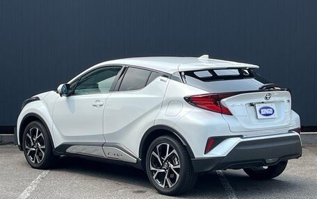 Toyota C-HR I рестайлинг, 2022 год, 1 470 000 рублей, 6 фотография