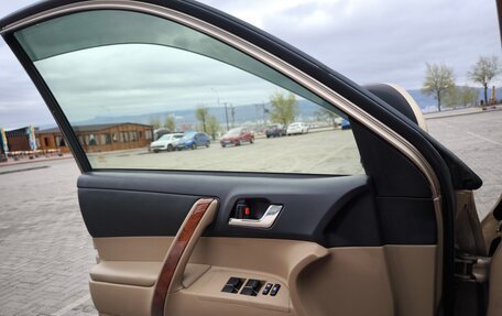 Toyota Highlander III, 2012 год, 2 650 000 рублей, 7 фотография