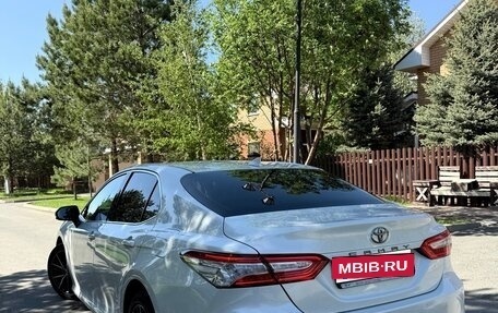 Toyota Camry, 2021 год, 3 000 000 рублей, 5 фотография