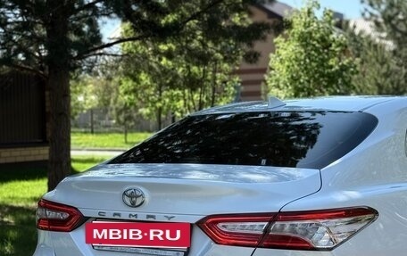 Toyota Camry, 2021 год, 3 000 000 рублей, 26 фотография