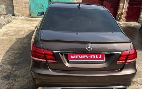 Mercedes-Benz E-Класс, 2013 год, 2 300 000 рублей, 4 фотография