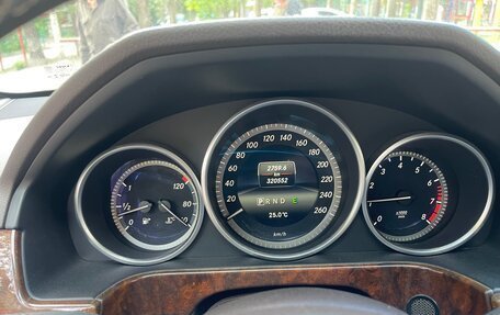 Mercedes-Benz E-Класс, 2013 год, 2 300 000 рублей, 19 фотография
