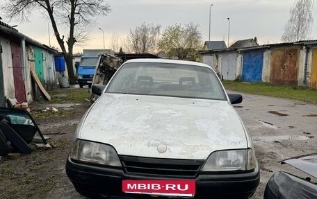 Opel Omega A, 1988 год, 45 000 рублей, 4 фотография
