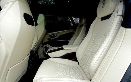 Lamborghini Urus I, 2021 год, 30 000 000 рублей, 10 фотография