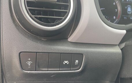 Hyundai Kona I, 2020 год, 1 890 000 рублей, 9 фотография