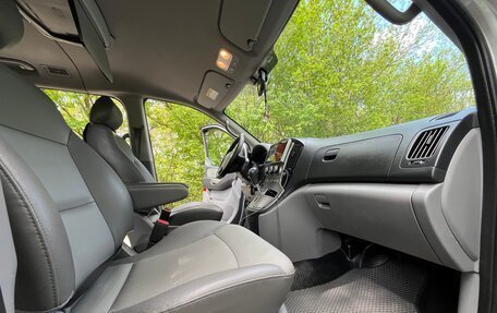 Hyundai Grand Starex Grand Starex I рестайлинг 2, 2011 год, 1 150 000 рублей, 13 фотография
