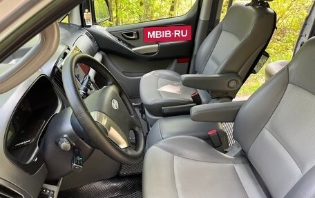Hyundai Grand Starex Grand Starex I рестайлинг 2, 2011 год, 1 150 000 рублей, 18 фотография