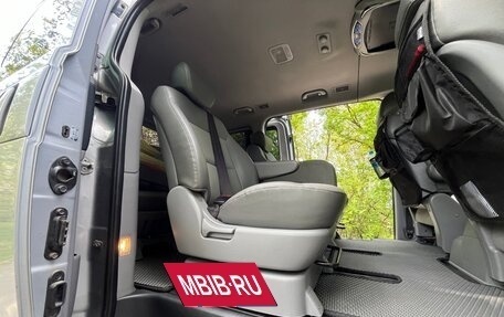 Hyundai Grand Starex Grand Starex I рестайлинг 2, 2011 год, 1 150 000 рублей, 14 фотография