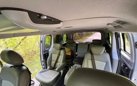 Hyundai Grand Starex Grand Starex I рестайлинг 2, 2011 год, 1 150 000 рублей, 23 фотография