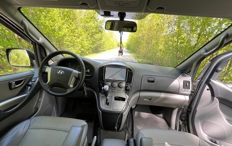 Hyundai Grand Starex Grand Starex I рестайлинг 2, 2011 год, 1 150 000 рублей, 26 фотография