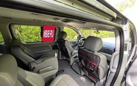 Hyundai Grand Starex Grand Starex I рестайлинг 2, 2011 год, 1 150 000 рублей, 27 фотография