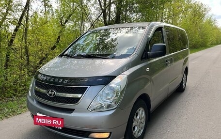 Hyundai Grand Starex Grand Starex I рестайлинг 2, 2011 год, 1 150 000 рублей, 31 фотография