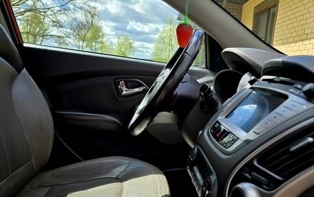 Hyundai ix35 I рестайлинг, 2010 год, 1 300 000 рублей, 12 фотография