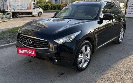 Infiniti FX II, 2011 год, 1 950 000 рублей, 3 фотография