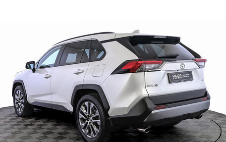 Toyota RAV4, 2020 год, 3 400 000 рублей, 7 фотография