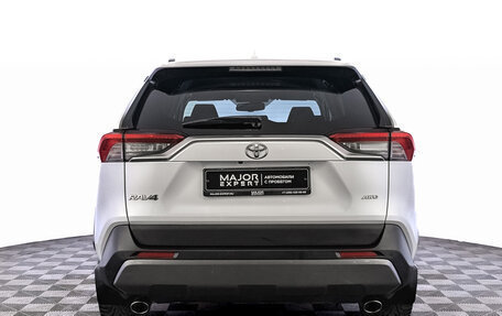 Toyota RAV4, 2020 год, 3 400 000 рублей, 6 фотография