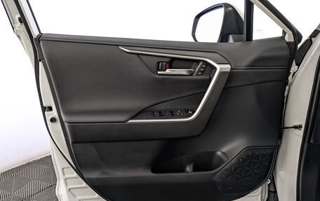 Toyota RAV4, 2020 год, 3 400 000 рублей, 19 фотография