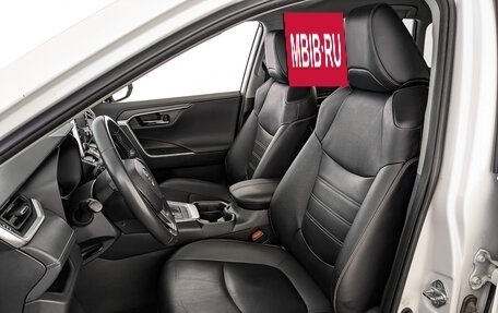 Toyota RAV4, 2020 год, 3 400 000 рублей, 20 фотография
