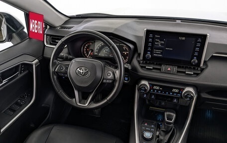 Toyota RAV4, 2020 год, 3 400 000 рублей, 29 фотография