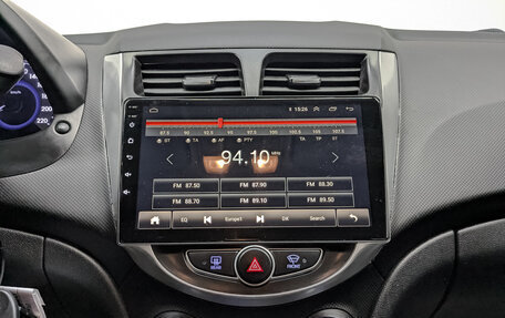 Hyundai Solaris II рестайлинг, 2015 год, 1 180 000 рублей, 14 фотография