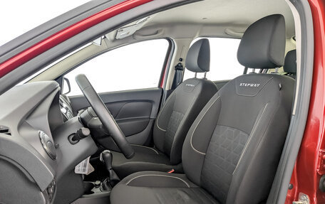 Renault Logan II, 2019 год, 1 225 000 рублей, 20 фотография