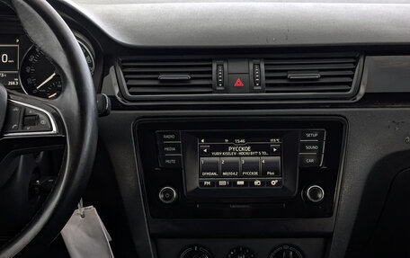 Skoda Rapid I, 2015 год, 1 100 000 рублей, 17 фотография