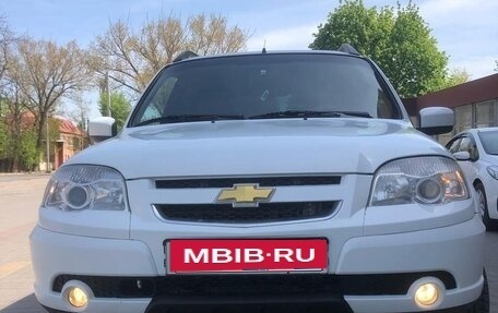 Chevrolet Niva I рестайлинг, 2013 год, 715 000 рублей, 2 фотография