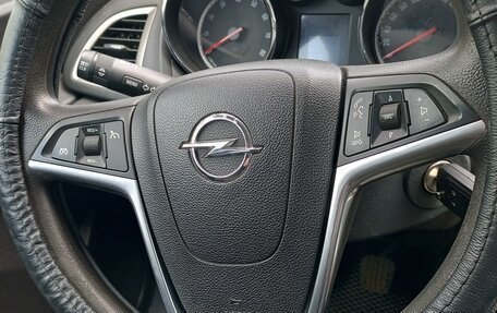 Opel Astra J, 2010 год, 670 000 рублей, 13 фотография