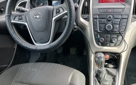 Opel Astra J, 2010 год, 670 000 рублей, 8 фотография