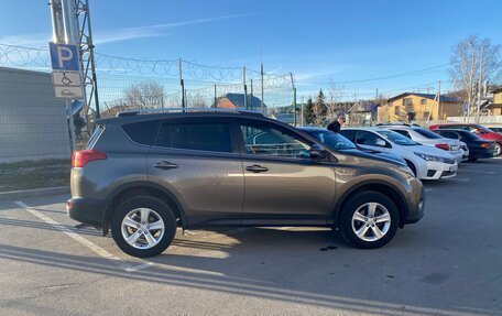 Toyota RAV4, 2014 год, 2 200 000 рублей, 3 фотография