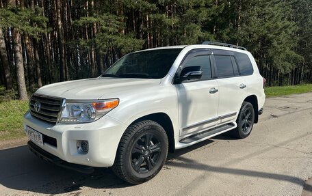 Toyota Land Cruiser 200, 2015 год, 4 300 000 рублей, 2 фотография