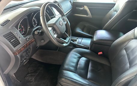 Toyota Land Cruiser 200, 2015 год, 4 300 000 рублей, 9 фотография