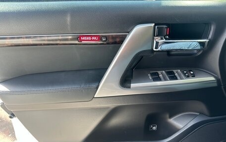 Toyota Land Cruiser 200, 2015 год, 4 300 000 рублей, 13 фотография