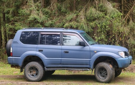 Toyota Land Cruiser Prado 90 рестайлинг, 1999 год, 650 000 рублей, 4 фотография