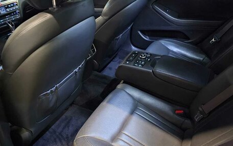 Hyundai Genesis II, 2016 год, 2 000 000 рублей, 6 фотография