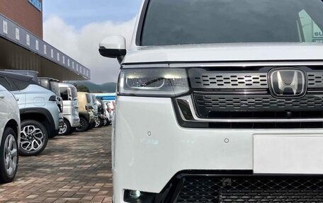 Honda Stepwgn, 2022 год, 2 263 000 рублей, 6 фотография