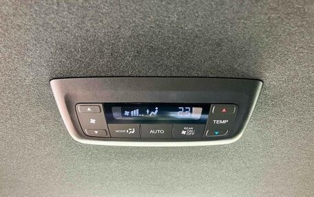 Honda Stepwgn, 2022 год, 2 263 000 рублей, 33 фотография