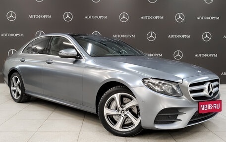 Mercedes-Benz E-Класс, 2019 год, 4 650 000 рублей, 3 фотография