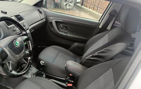 Skoda Fabia II, 2010 год, 430 000 рублей, 1 фотография