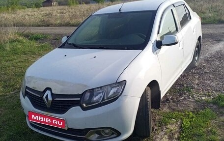 Renault Logan II, 2015 год, 500 000 рублей, 1 фотография