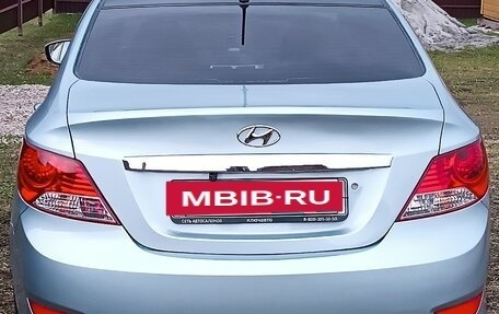 Hyundai Solaris II рестайлинг, 2012 год, 1 100 000 рублей, 5 фотография