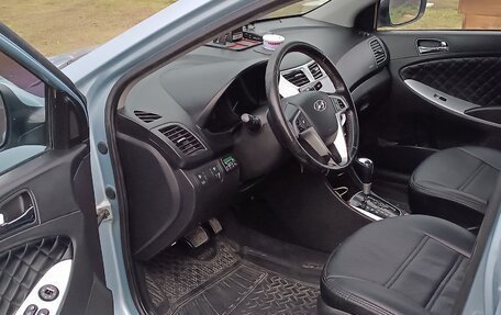 Hyundai Solaris II рестайлинг, 2012 год, 1 100 000 рублей, 9 фотография
