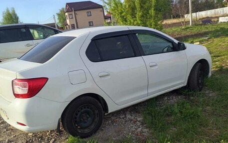 Renault Logan II, 2015 год, 500 000 рублей, 3 фотография
