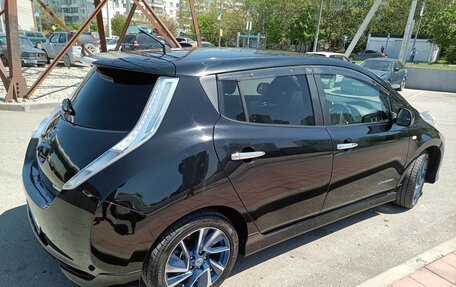 Nissan Leaf I, 2015 год, 929 000 рублей, 2 фотография