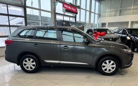 Mitsubishi Outlander III рестайлинг 3, 2019 год, 2 537 000 рублей, 6 фотография